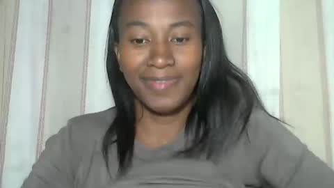 minouch211907 online show from 02-12-26, 03:01