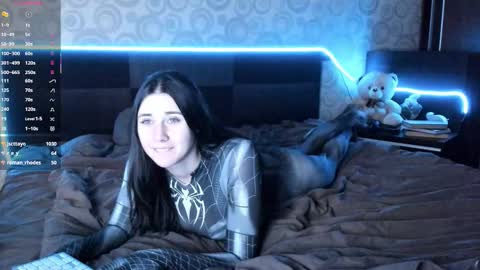 Snapshot of mionill chatting on 12-14-25, 10:36 Hi Im Naomi online show from 12-14-25, 10:36