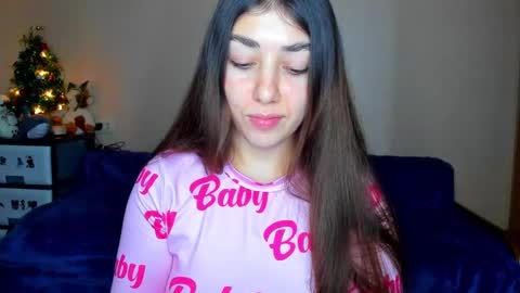 Snapshot of mira_bloempje chatting on 02-09-25, 05:43 Mira online show from 02-09-25, 05:43