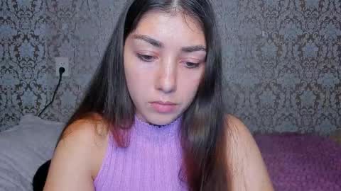 Snapshot of mira_bloempje chatting on 10-14-25, 06:42 Mira online show from 10-14-25, 06:42