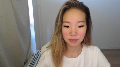 mira_g online show from 10-17-25, 09:01