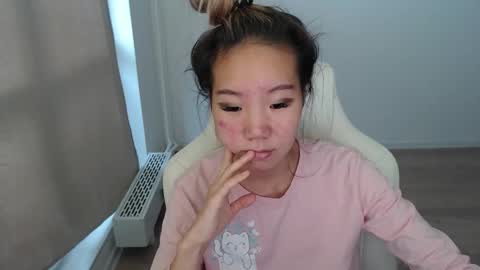 mira_g online show from 10-27-25, 08:51