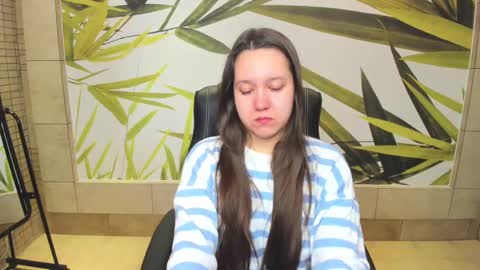 Mira online show from 12-08-24, 01:35