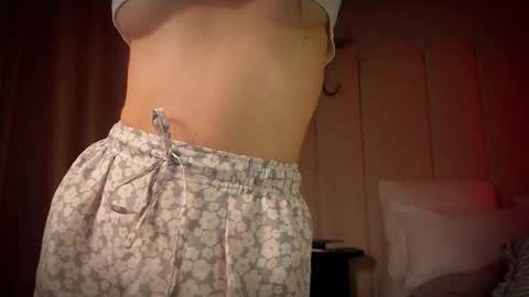 Mira online show from 01-18-26, 04:55