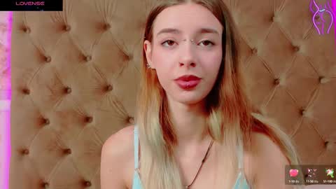 mira_lynxx online show from 11-10-25, 05:06