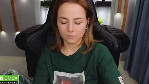 Mira online show from 01-12-25, 07:32