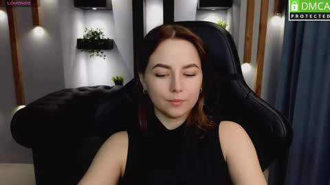 Mira online show from 02-28-25, 04:43