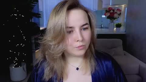 Mira online show from 03-06-26, 01:35