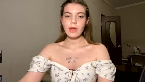 Snapshot of mirabunnys chatting on 05-04-26, 06:04 Mira online show from 05-04-26, 06:04