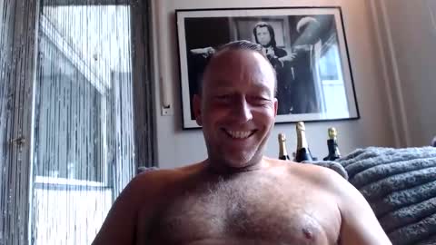 Snapshot of miracolix_030 chatting on 02-09-26, 11:14 Ben online show from 02-09-26, 11:14