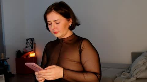 Meera online show from 04-18-26, 09:37