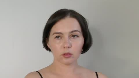 Snapshot of miradiaz chatting on 05-18-26, 12:55 Meera online show from 05-18-26, 12:55