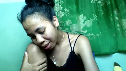 Snapshot of mirah881 chatting on 05-30-26, 06:49 mirah881 online show from 05-30-26, 06:49