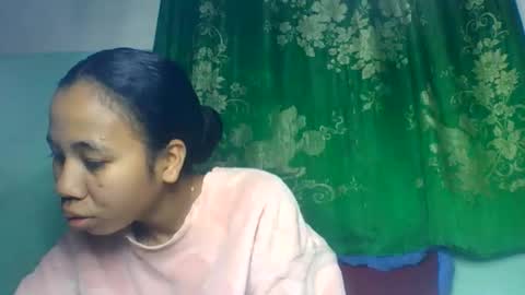 Snapshot of mirah881 chatting on 06-09-26, 06:14 mirah881 online show from 06-09-26, 06:14