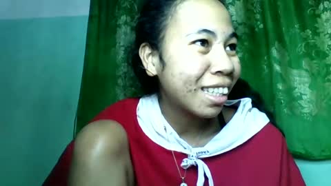 Snapshot of mirah881 chatting on 06-11-26, 07:34 mirah881 online show from 06-11-26, 07:34