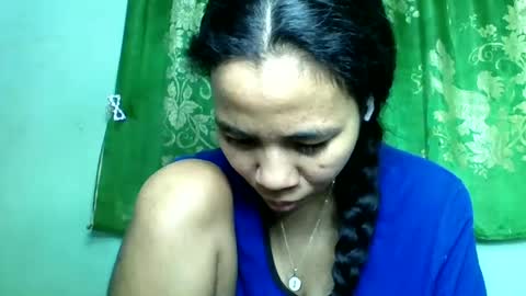 Snapshot of mirah881 chatting on 06-15-26, 05:59 mirah881 online show from 06-15-26, 05:59