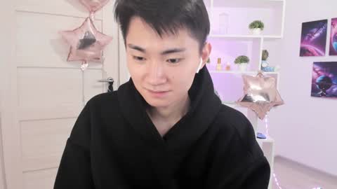              online show from 12-08-24, 11:19