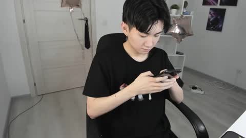              online show from 01-22-25, 01:42