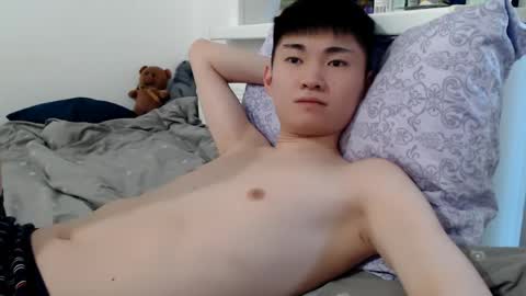 Snapshot of miram_yoo chatting on 05-14-26, 03:13 online show from 05-14-26, 03:13