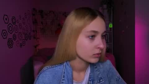 Snapshot of mirammore chatting on 02-26-26, 10:03 Mira online show from 02-26-26, 10:03