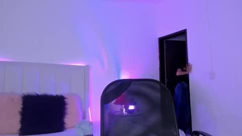Miranda Rogers online show from 05-23-26, 07:07