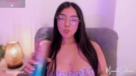 Snapshot of mirandajohnson_ chatting on 06-25-26, 01:26 Miranda online show from 06-25-26, 01:26
