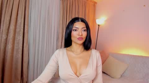 Snapshot of mirandasachs chatting on 12-05-25, 12:30 Miranda online show from 12-05-25, 12:30