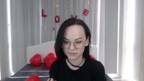 Snapshot of mirasky chatting on 02-14-25, 10:38 Mira online show from 02-14-25, 10:38