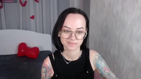 Snapshot of mirasky chatting on 02-16-25, 06:43 Mira online show from 02-16-25, 06:43