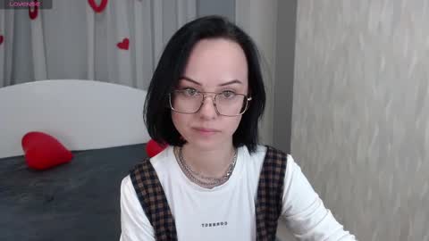 Snapshot of mirasky chatting on 02-17-25, 03:42 Mira online show from 02-17-25, 03:42