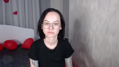 Snapshot of mirasky chatting on 02-19-25, 02:33 Mira online show from 02-19-25, 02:33