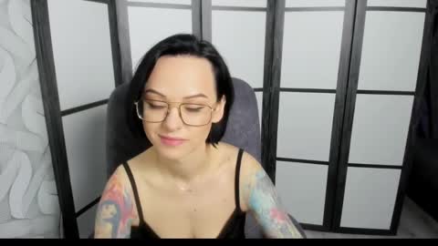 Snapshot of mirasky chatting on 03-11-25, 09:15 Mira online show from 03-11-25, 09:15