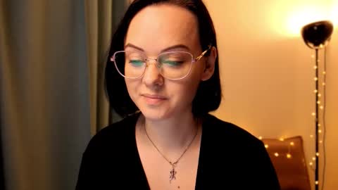 Snapshot of miraskyy chatting on 11-08-25, 06:51 MiraSkyy online show from 11-08-25, 06:51