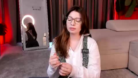 Snapshot of miravolt chatting on 06-28-26, 03:18 Mira online show from 06-28-26, 03:18