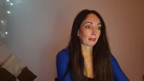 Snapshot of mirelisse chatting on 05-19-26, 08:48 Christina online show from 05-19-26, 08:48