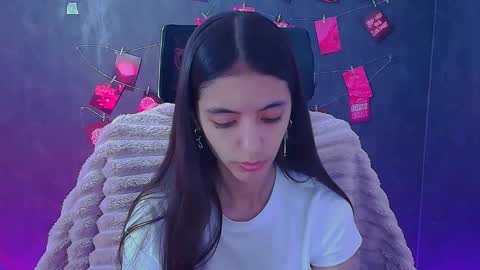 Snapshot of miri_miss chatting on 05-07-26, 11:37 Miri online show from 05-07-26, 11:37