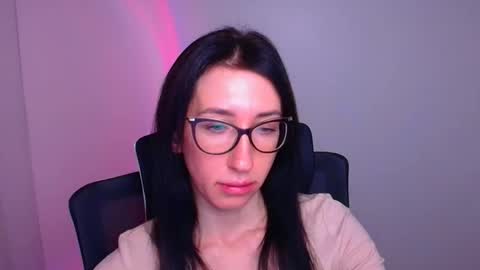 Mariam online show from 11-21-25, 07:18