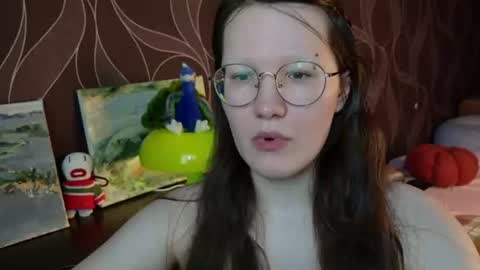 Snapshot of miriamor chatting on 07-07-26, 08:51 Mira online show from 07-07-26, 08:51