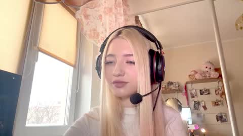 Snapshot of mirnapane chatting on 02-06-26, 07:56 Ria online show from 02-06-26, 07:56