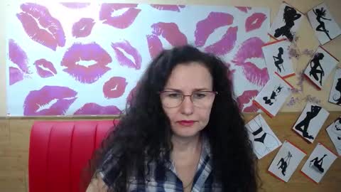 Snapshot of miroslava_happi chatting on 09-11-25, 06:02 Miroslava Happi online show from 09-11-25, 06:02
