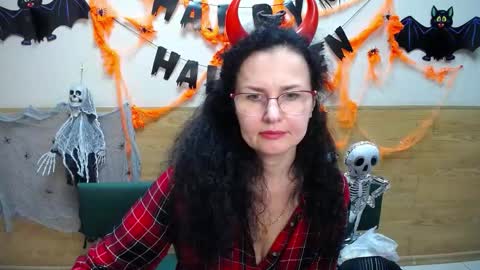 Snapshot of miroslava_happi chatting on 10-31-25, 07:53 Miroslava Happi online show from 10-31-25, 07:53