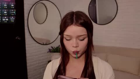 Miroslava online show from 11-25-25, 10:48