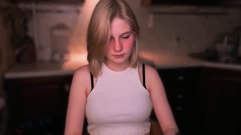 Mira online show from 11-23-25, 02:17