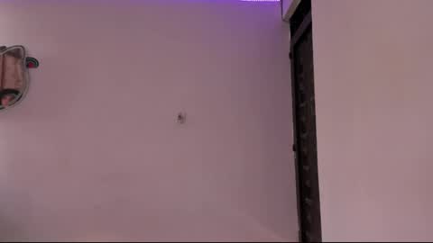 Snapshot of misa___amane chatting on 01-08-25, 08:18 Misa Independent model online show from 01-08-25, 08:18