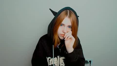 misaki_chan_ online show from 11-04-25, 10:31