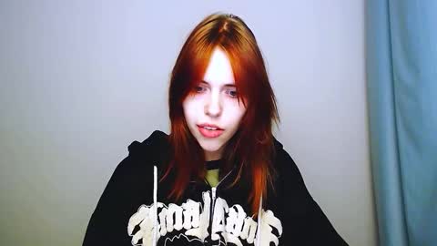 misaki_chan_ online show from 11-21-25, 10:52