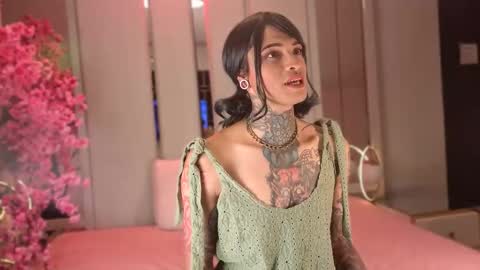 Snapshot of misakiseis chatting on 02-12-26, 03:07 online show from 02-12-26, 03:07