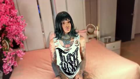 Snapshot of misakiseis chatting on 02-21-26, 01:12 online show from 02-21-26, 01:12