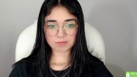 Snapshot of misha__sweet__27 chatting on 10-22-25, 05:19 misha online show from 10-22-25, 05:19