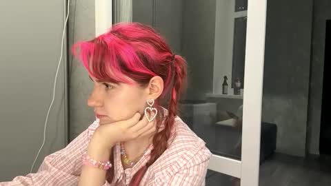 Molly online show from 09-14-25, 05:56